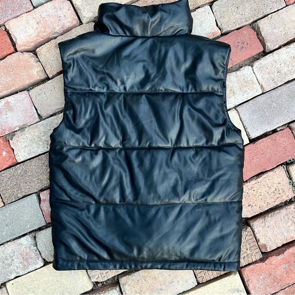 Abercrombie & Fitch vegan leather vest - Picture 6 of 6